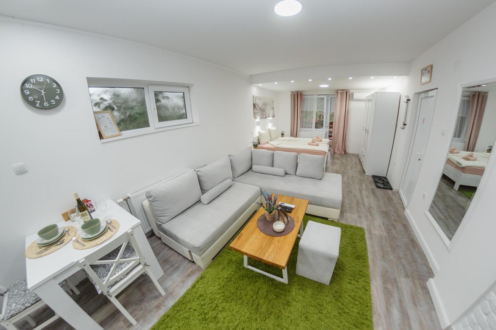 Guest House Lila Zombor Kültér fotó